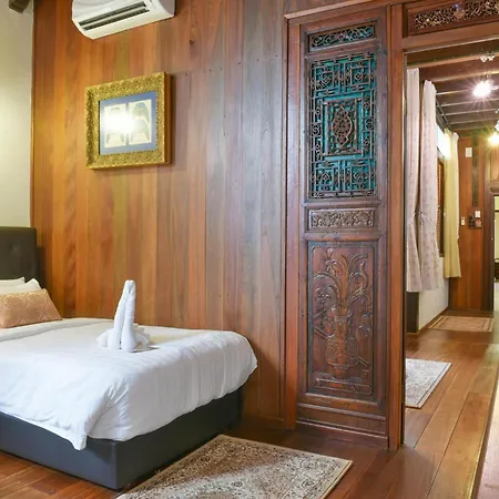 5 Heeren Museum Residence Malacca Room photo